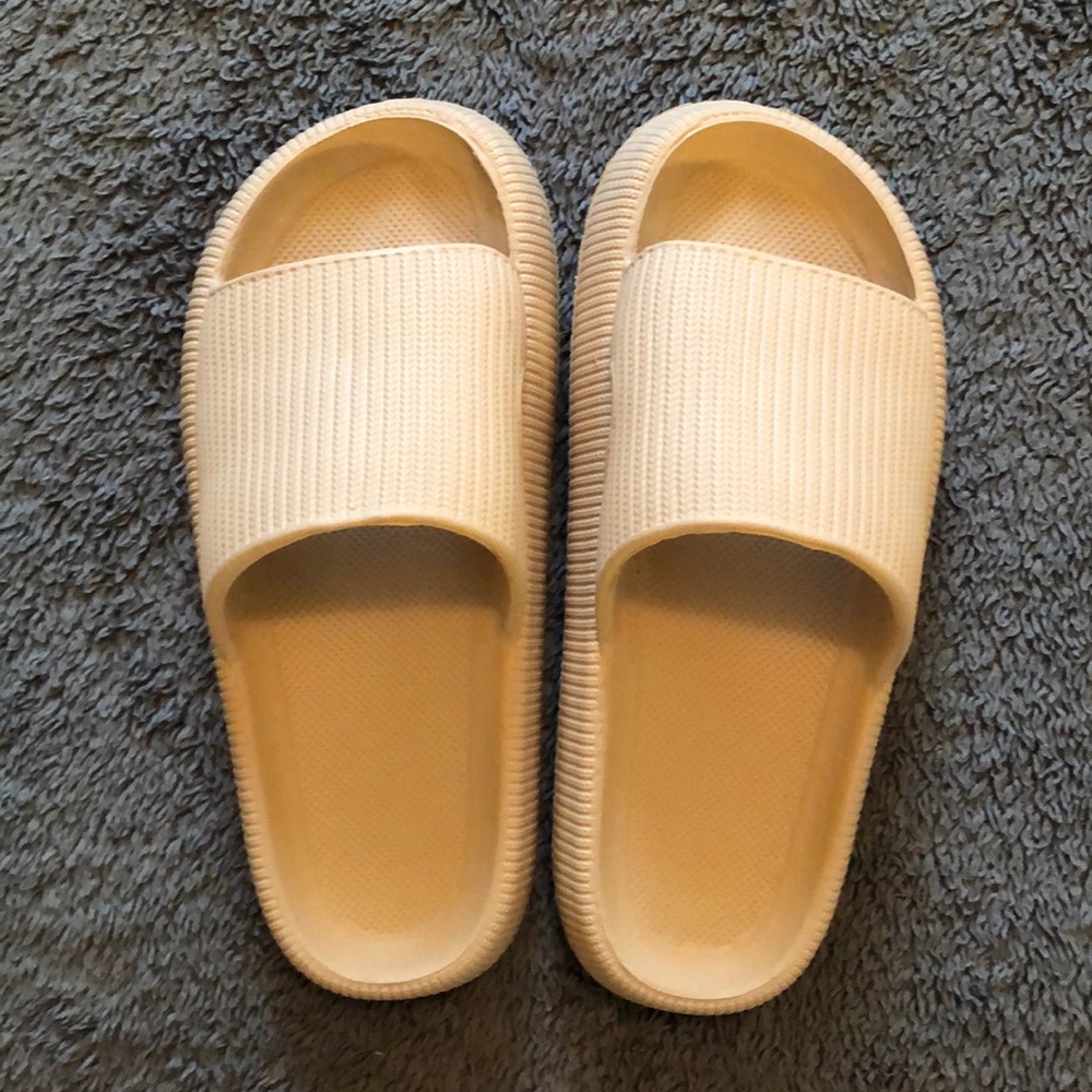 Pillow Slides